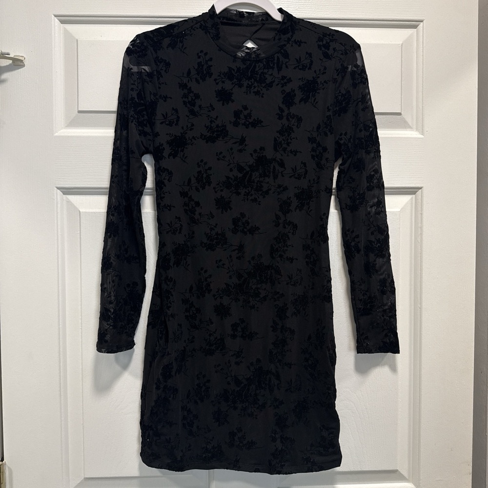 SHEIN Black Floral Long Sleeve Dress